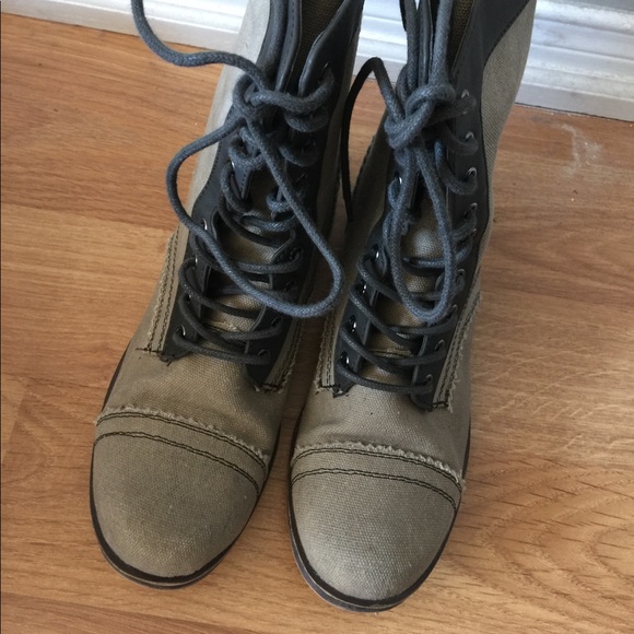 Boots - Picture 2 of 2